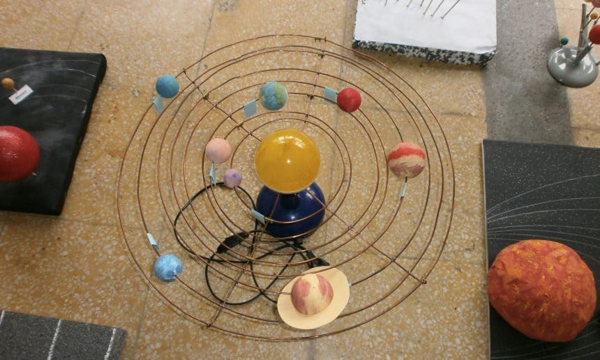 Проектно базирано обучение „Разходка в Слънчевата система“ – 4 А и 4 Ж клас